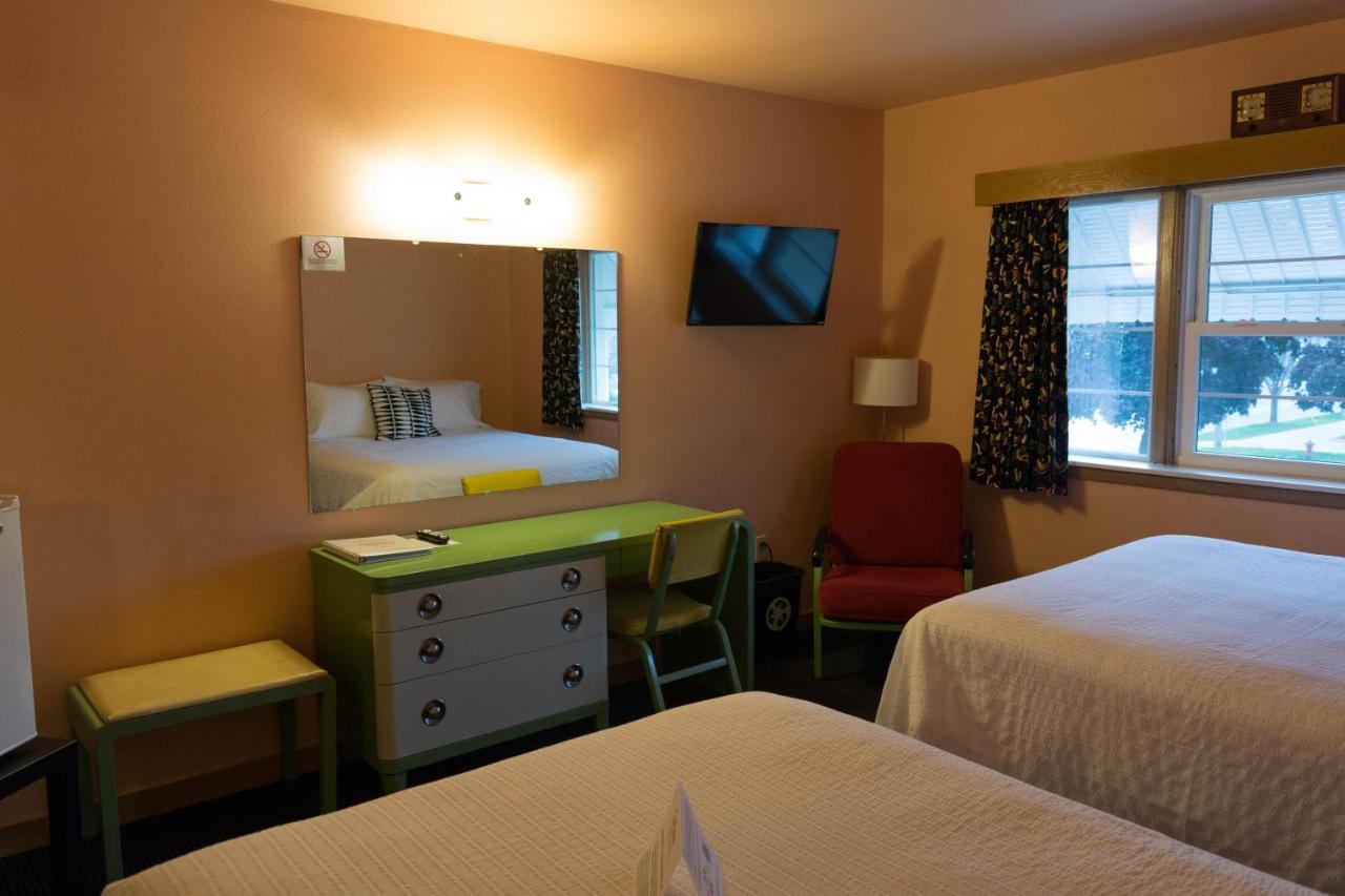 Holiday Music Motel Sturgeon Bay Extérieur photo