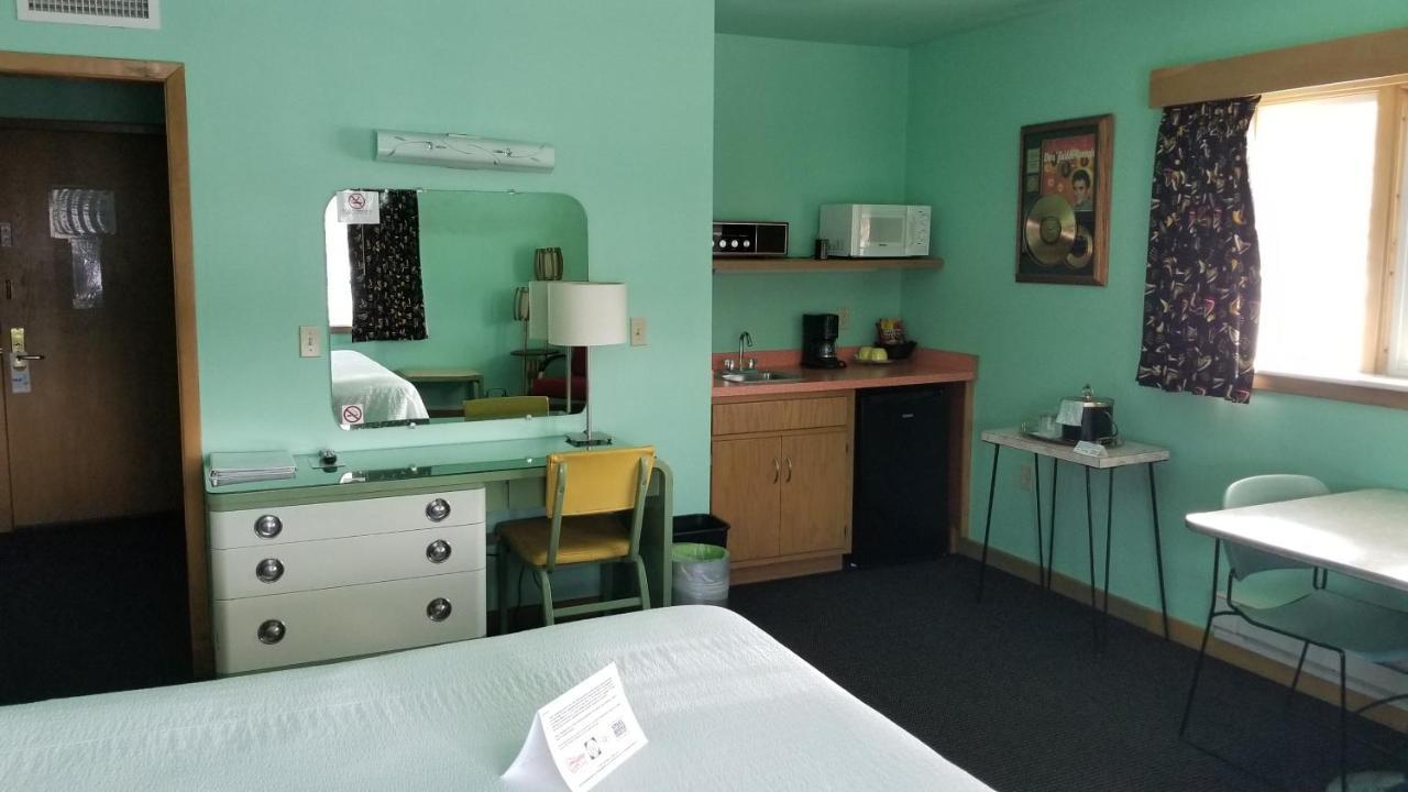 Holiday Music Motel Sturgeon Bay Extérieur photo