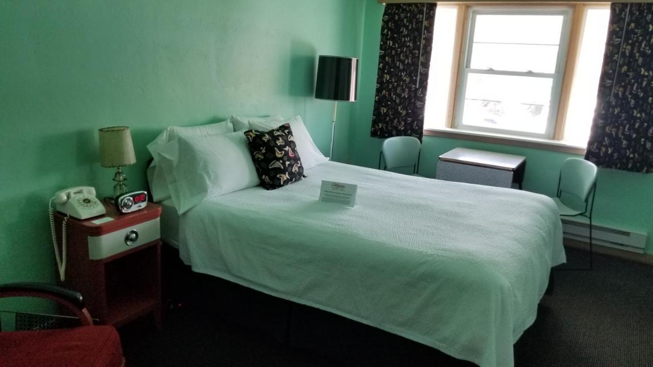 Holiday Music Motel Sturgeon Bay Extérieur photo